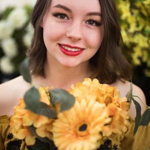 Meet your Posher, Aren